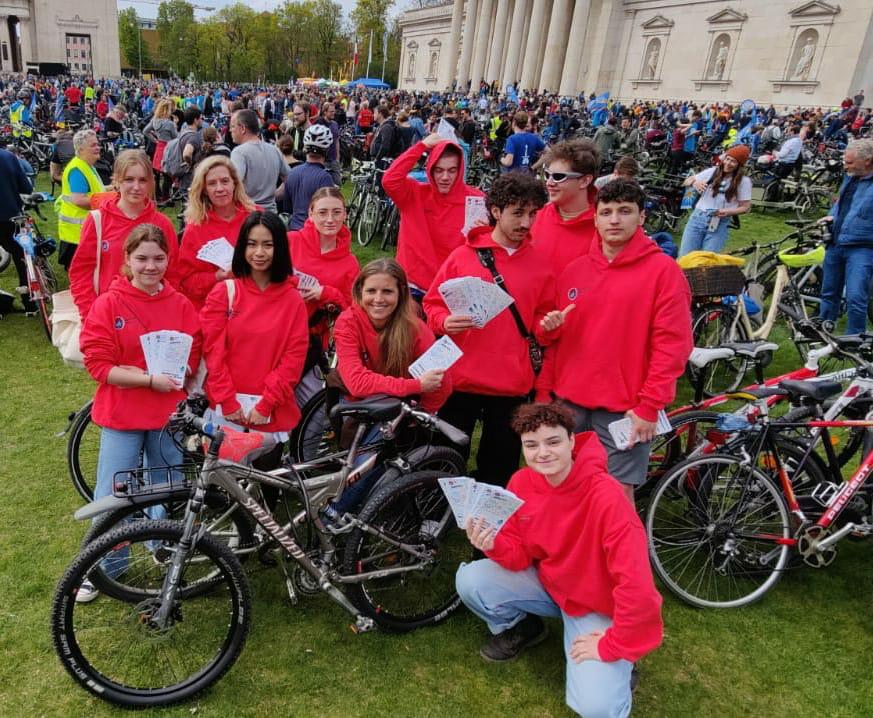 The local group of Generation Europe – The Academy on the bicycle rally in Munich, Germany.